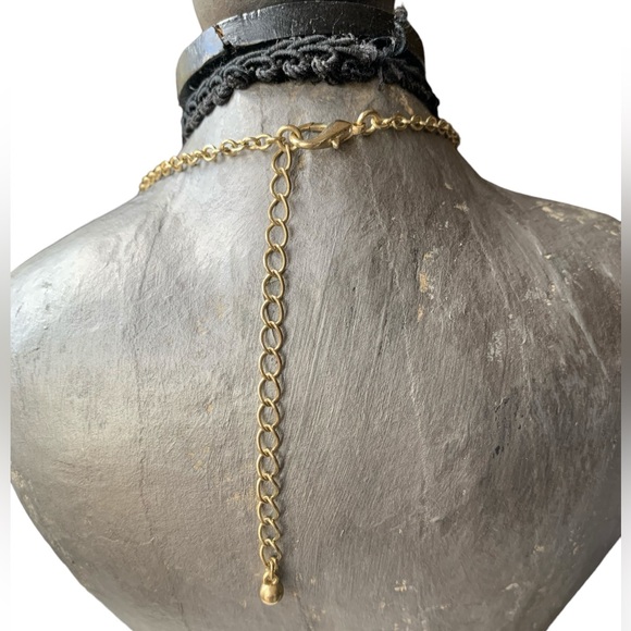 Vintage Green Pearl Cluster & Gold Plated Woman’s Necklace Jewelry - Picture 9 of 10